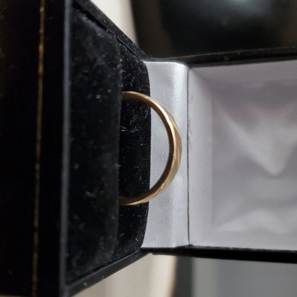 14K Gold Solid Minimalist Sturdy Wedding Ring - Picture 2 of 8